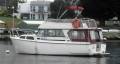 Clipper Sundecker 30 flybridge cruiser.