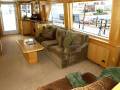 Sovereign 121'
